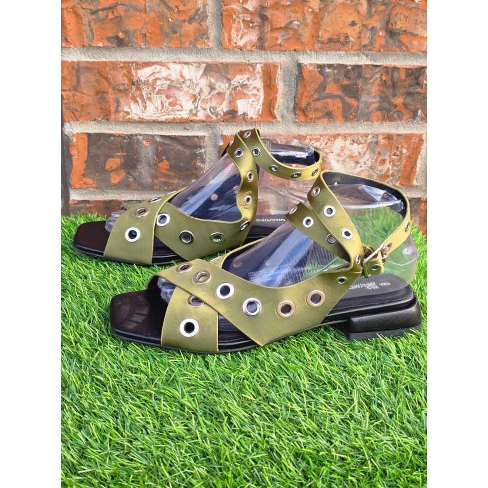 No Boundaries Olive Green Strappy Sandals Women’s Size 8 - Picture 3 of 7